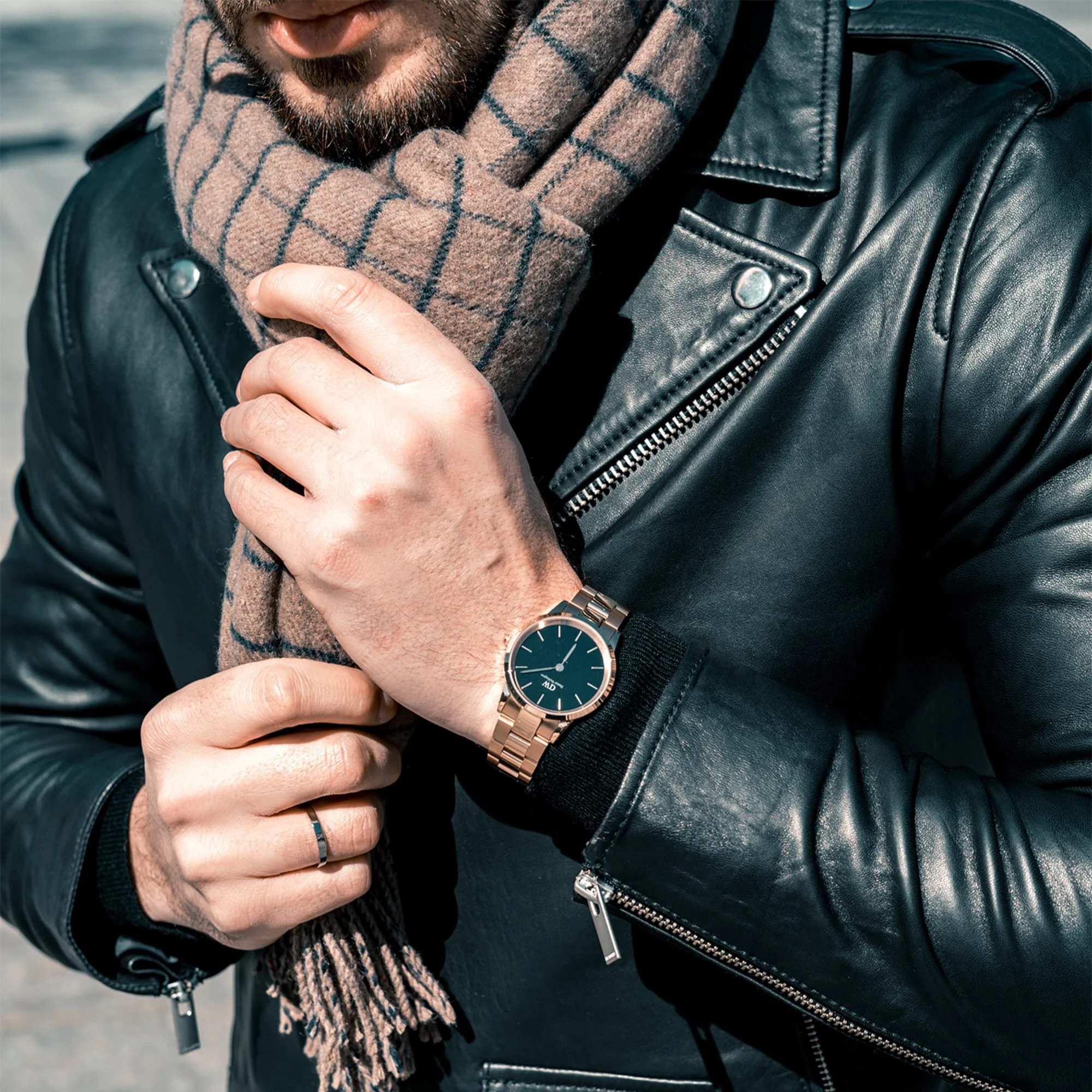 Iconic Link Black Rose Gold - Image 5